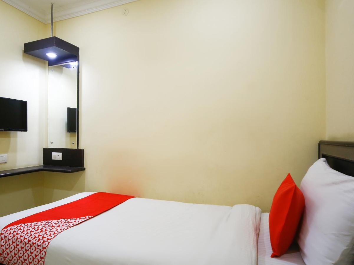 Madrasi Airport Hotel - Saibala Chennai Zewnętrze zdjęcie