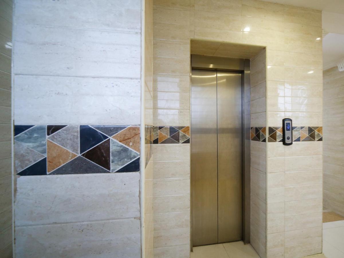 Madrasi Airport Hotel - Saibala Chennai Zewnętrze zdjęcie