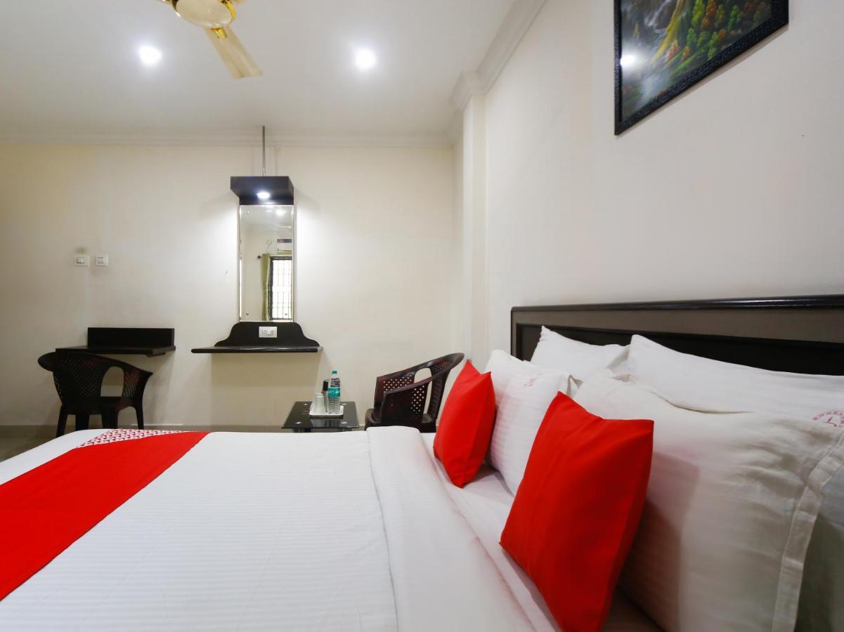 Madrasi Airport Hotel - Saibala Chennai Zewnętrze zdjęcie