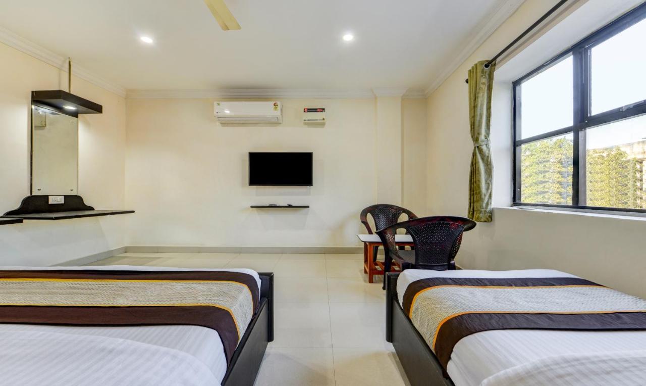 Madrasi Airport Hotel - Saibala Chennai Zewnętrze zdjęcie