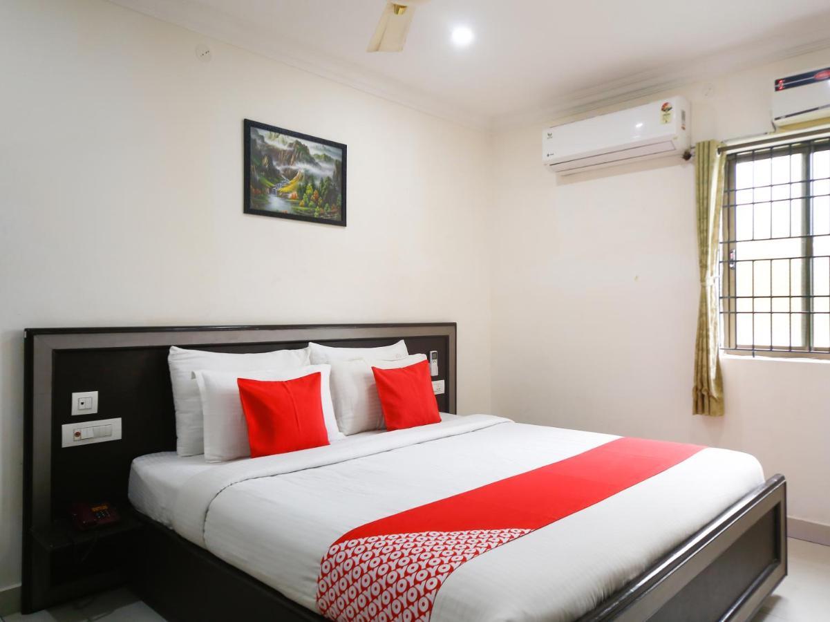Madrasi Airport Hotel - Saibala Chennai Zewnętrze zdjęcie