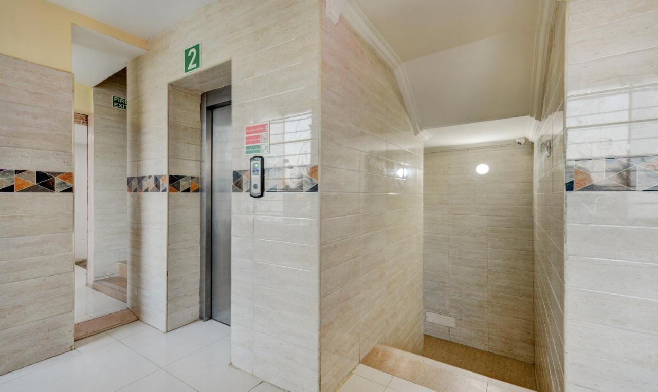 Madrasi Airport Hotel - Saibala Chennai Zewnętrze zdjęcie