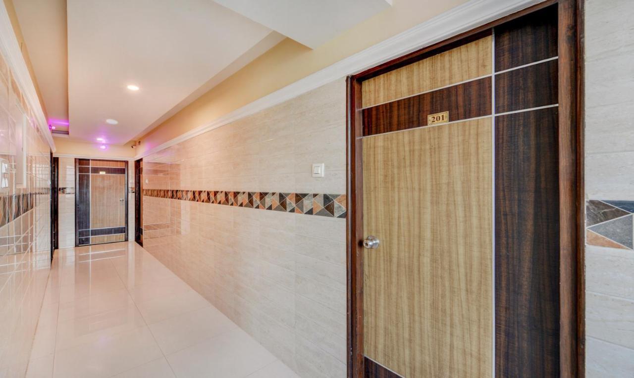 Madrasi Airport Hotel - Saibala Chennai Zewnętrze zdjęcie