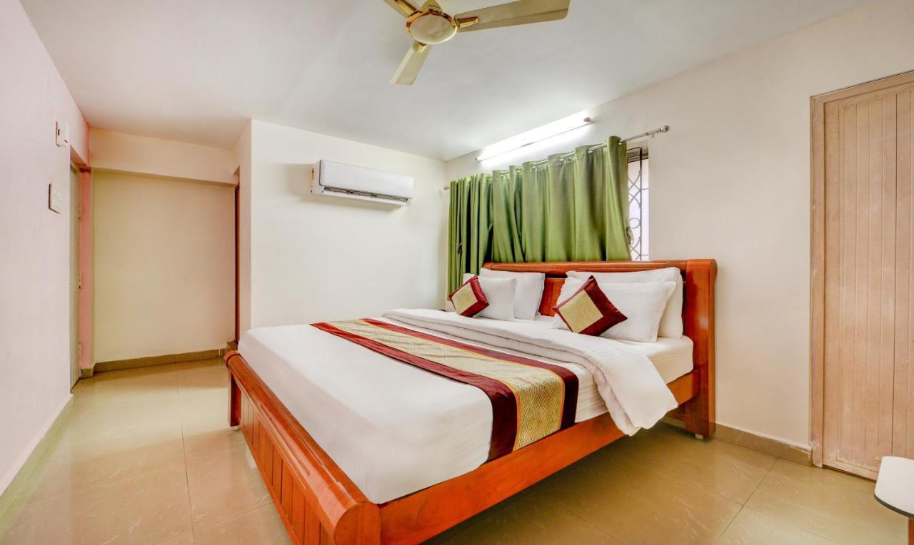 Madrasi Airport Hotel - Saibala Chennai Zewnętrze zdjęcie