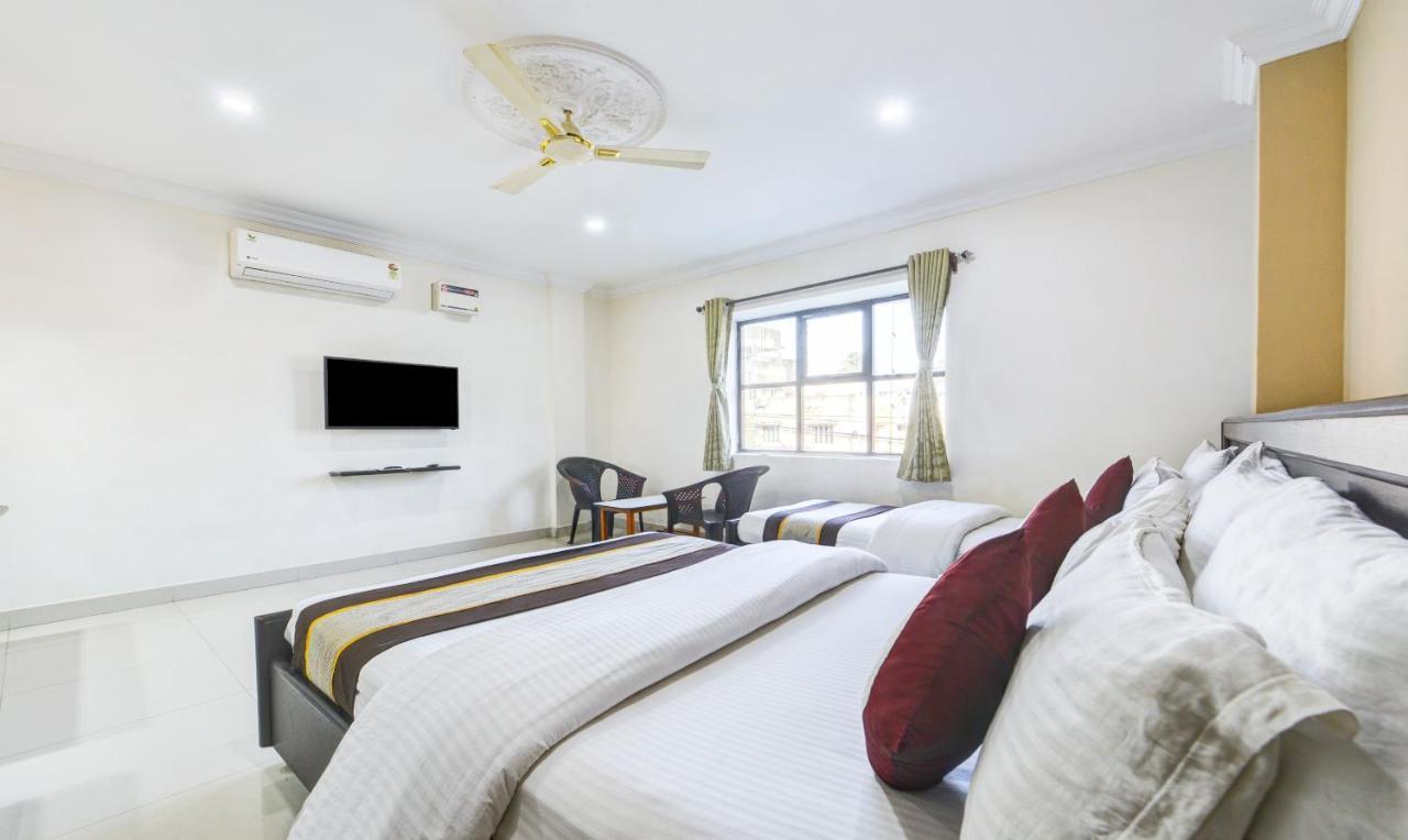 Madrasi Airport Hotel - Saibala Chennai Zewnętrze zdjęcie