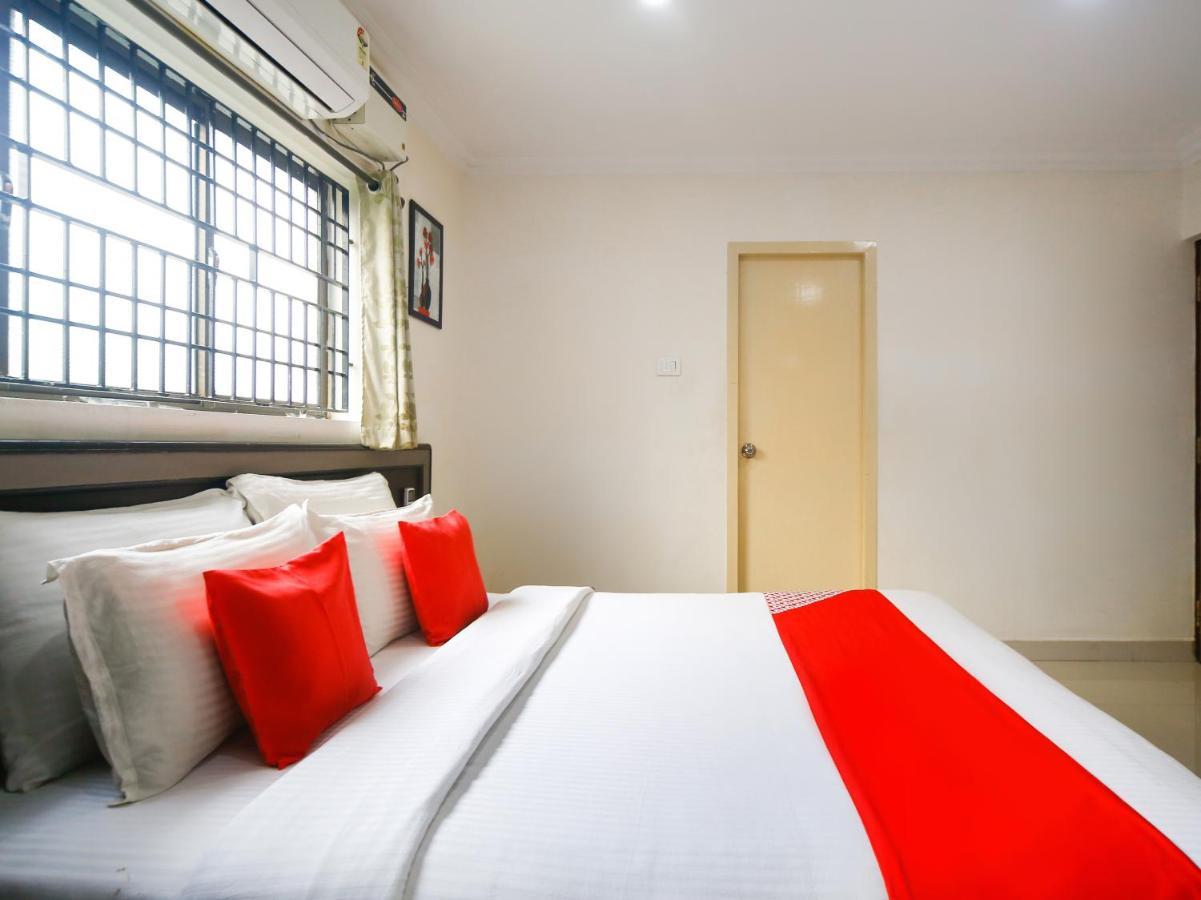 Madrasi Airport Hotel - Saibala Chennai Zewnętrze zdjęcie